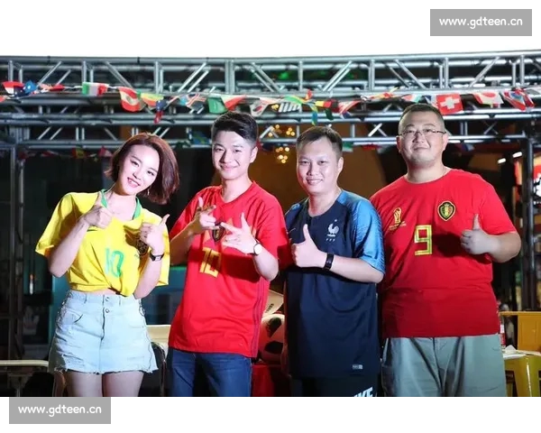 高清足球赛事直播APP下载指南畅享全球赛场精彩即时比分数据分析权威解说 - 副本 - 副本 - 副本 (7) - 副本 - 副本