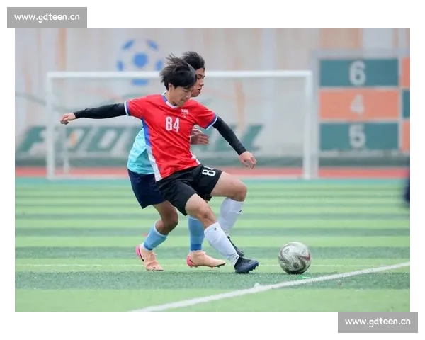 全程高清足球赛事直播，实时比分更新，带你感受足球激情与精彩瞬间